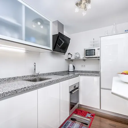 Apartment Luma *